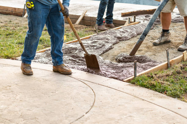 Best Commercial Concrete Services in Pleasant Hill, IA